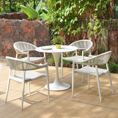 Mesa y silla al aire libre de tela de caña combinación de patio de hotel terraza jardín balcón café tela de caña mesa y silla de lujo al aire libre