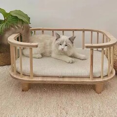 Nonoペットの猫の犬の巣のマットのアイデアの実木の家具の四季通用の防湿防かびの行軍のベッドは地面の木のベッドを離れます。