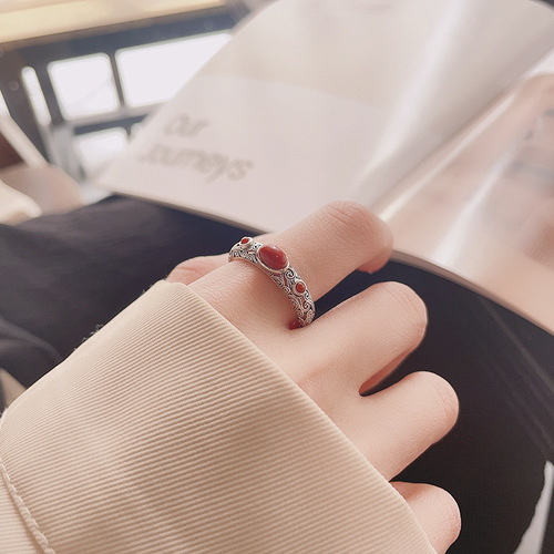 Yunchaoxuan S925 sterling silver vintage distressed craft pattern embellished with southern red agate literary and artistic temperament open ring