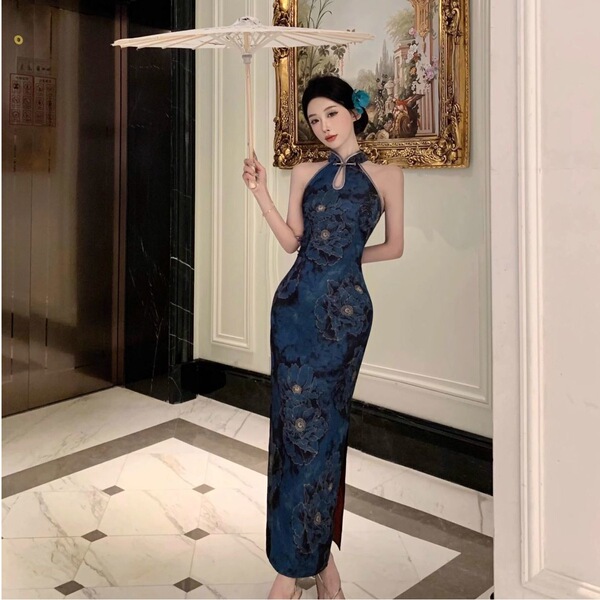 Elegant retro cheongsam
