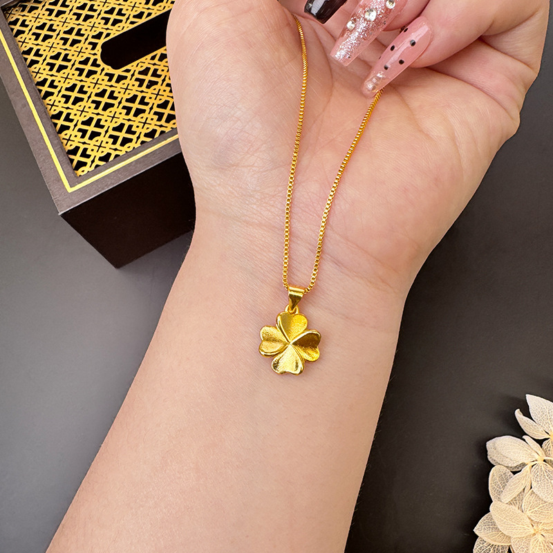 Vietnam Sha Jin lujo ligero de lujo colgante de cuatro hojas mujer moda universal simple diy Yiwu joyería suministro mayorista