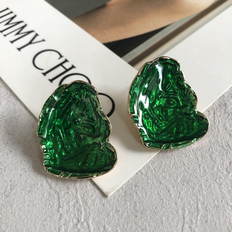 Retro Green Enamel Square Water Drop Pendant Earrings Wholesale Nihaojewelry display picture 26