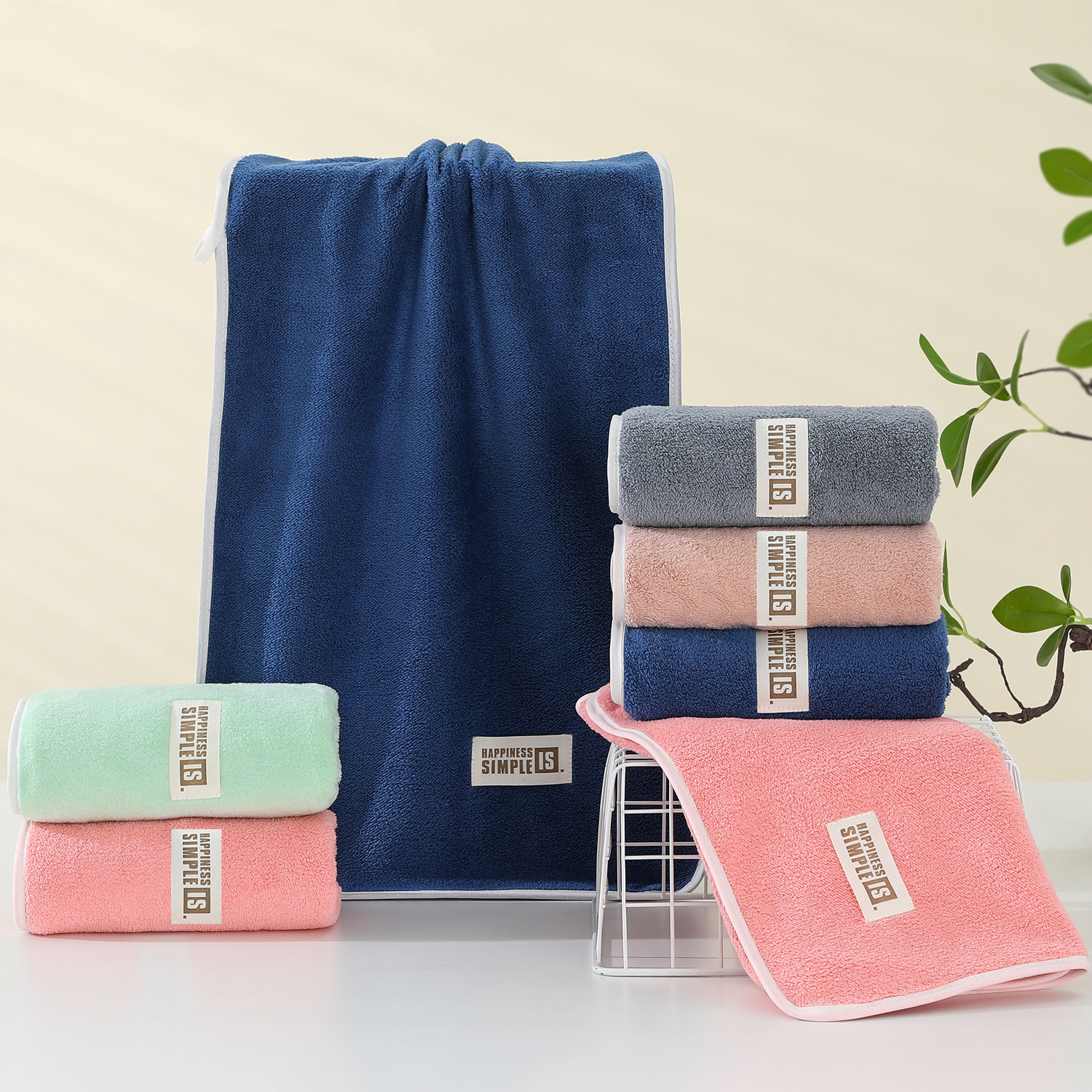 Directly supplied by the manufacturer: coral fleece towels, adult face towels, beauty towels, highly absorbent, lint-free, and soft bath towels, available for wholesale