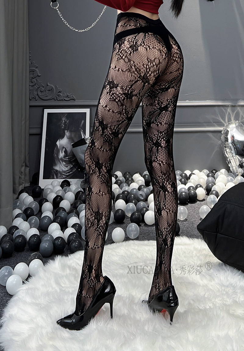 Plus-Size Open-Crotch Fishnet Stockings Set, Black Lace Lingerie, One Size — detail image 9