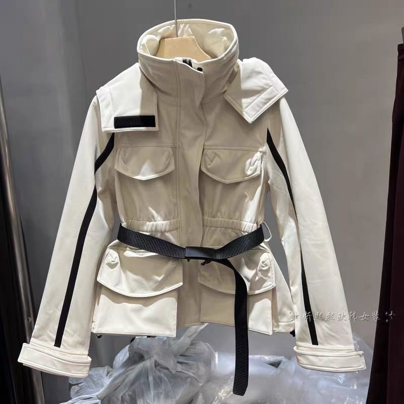 European Autumn and Winter New European Women's Trench Coat with Stand Collar, Hooded, Fleece-Lined, Waist-Cinching, Slimming, Fashionable European Autumn and Winter New European Women's Trench Coat with Stand Collar, Hooded, Fleece-Lined, Waist-Cinching, Slimming, Fashionable