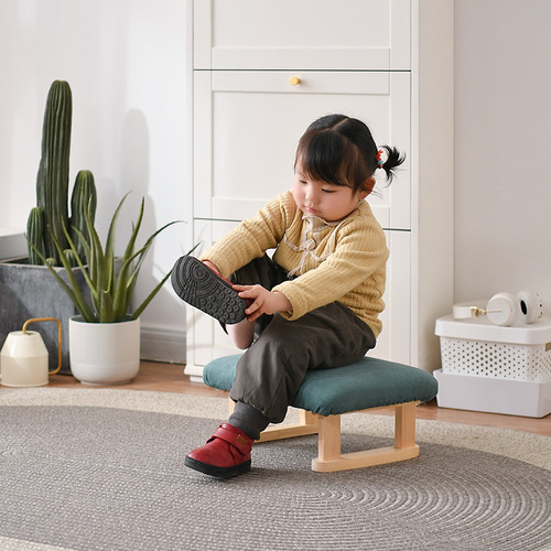 Wholesale breastfeeding step stool, children's non-slip stool, brushing stool, solid wood household foot stool, low stool, simple modern sofa