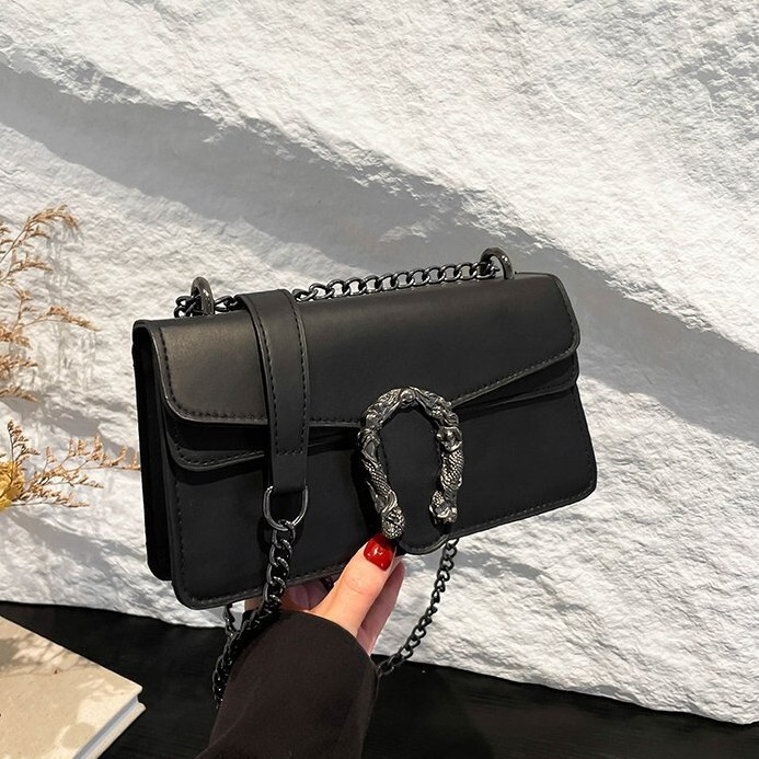 Wholesale cross-border Dionyor bag special chain underarm bag new fashion trend all-match out shoulder slung women's bag Wholesale cross-border Dionyor bag special chain underarm bag new fashion trend all-match out shoulder slung women's bag