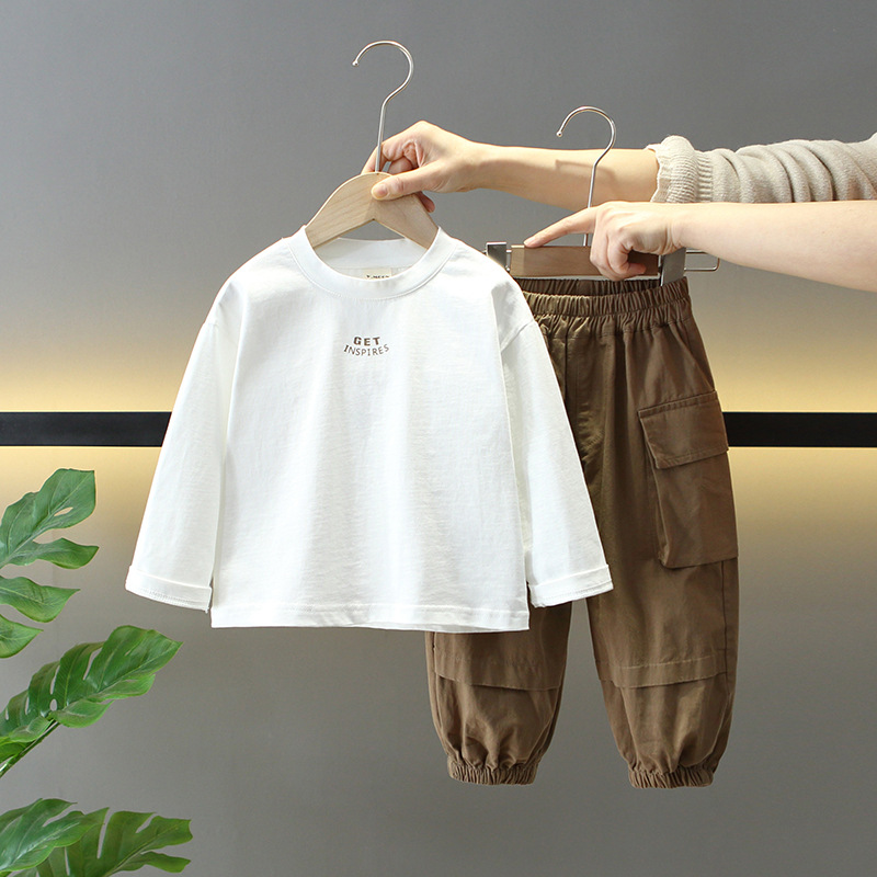 7682 Traje de primavera y otoño de estilo occidental para niños 2025 Nuevo estilo para niños Chaqueta de uniforme de béisbol coreano Primavera Traje de tres piezas