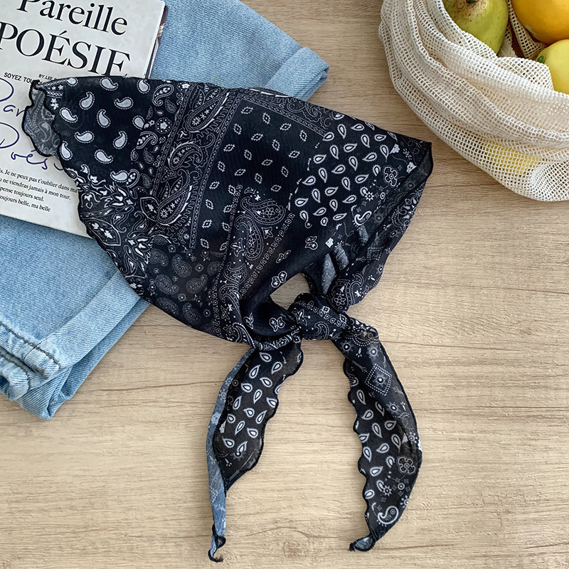 Bufanda de seda nuevo estilo protector para el cuello bufanda para el cuello pequeño y fresco pañuelo floral a cuadros cinturón para el cabello para atar el cabello bufanda triangular multiusos para atar la cintura