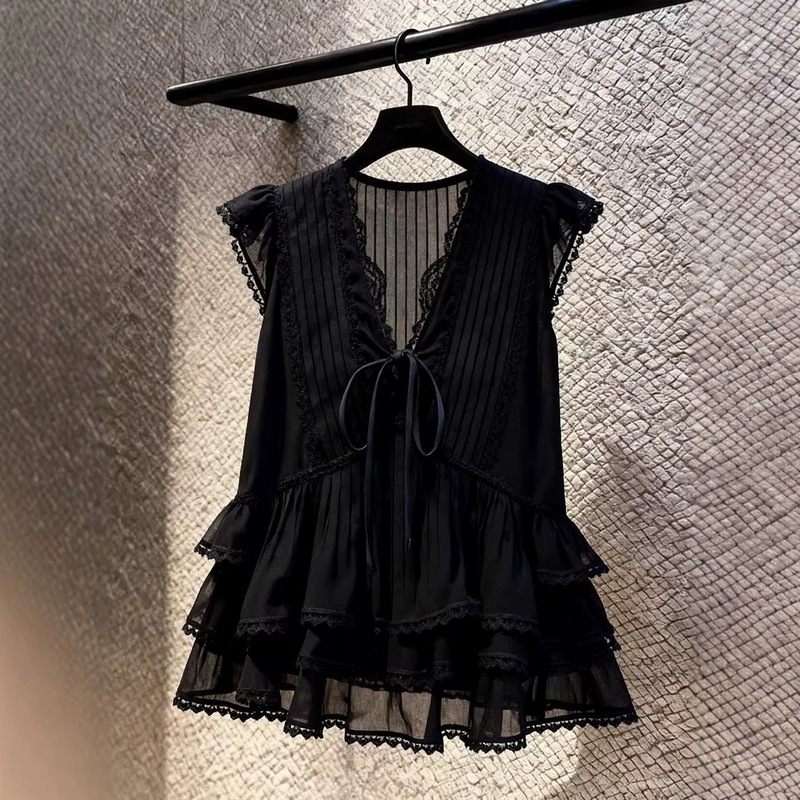 Stylish Black V-Neck Lace Sleeveless Shirt for Women, New Summer French Style, Elegant and Slimming Blouse with Ruffles