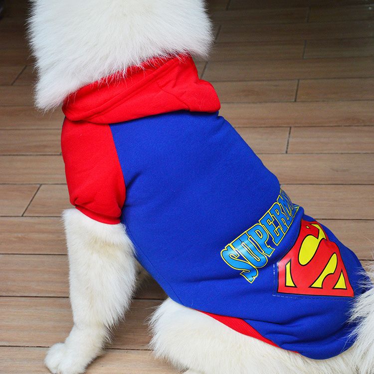 Liquidación mascota Otoño e Invierno grande, mediano y pequeño perro gato ropa Superman Batman Golden Retriever Samo suministros al por mayor