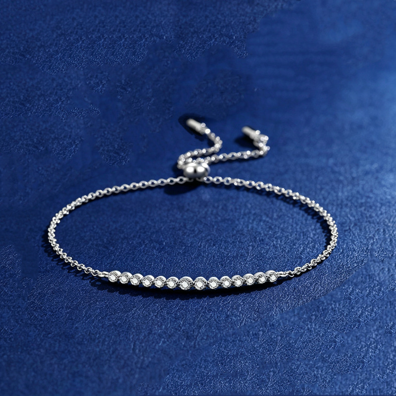 s925 pure silver smiley moissanite bracelet for women, adjustable diamond-studded bracelet, high-end silver jewelry, foreign trade wholesale