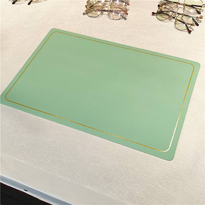 대형 라이트 그린