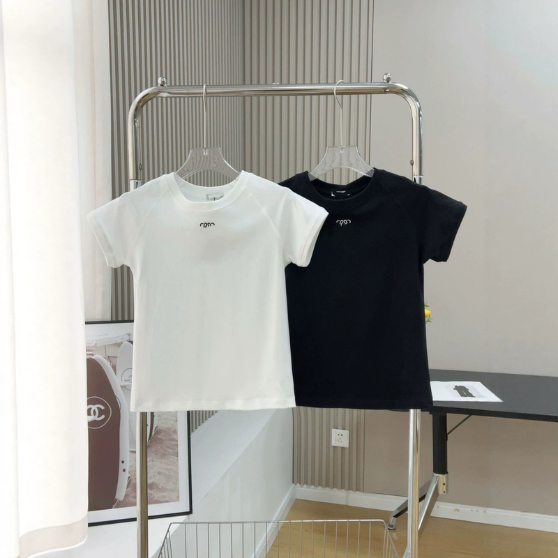 26-Year-Old Xiaoluojia Loe Same Style Women's Raglan Sleeve T-Shirt, Slim Fit, Versatile, Fashionable, Correct Version, Hot-Selling Item