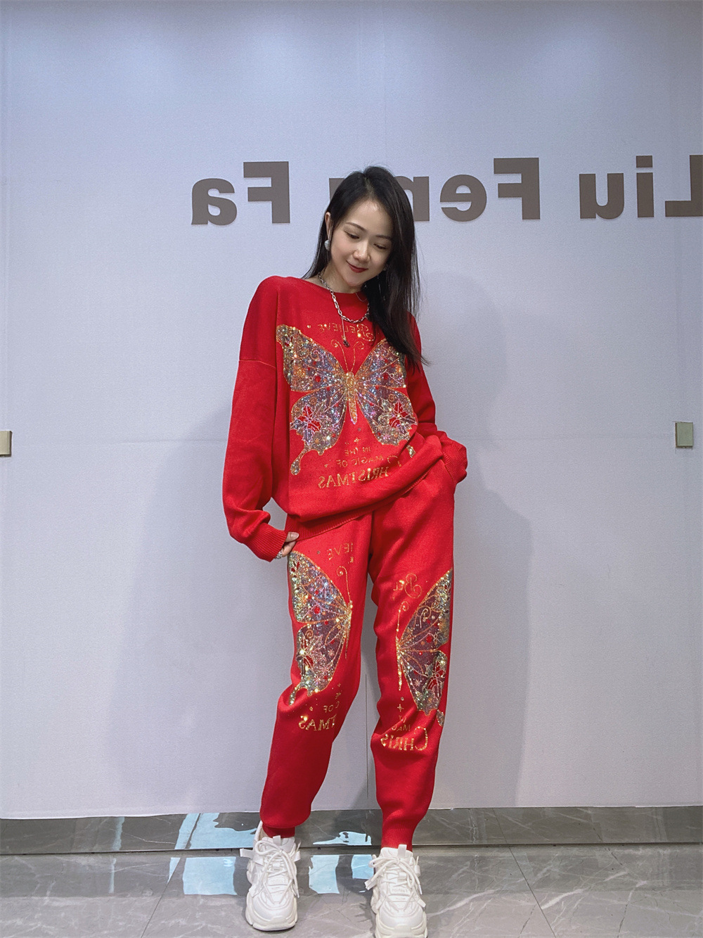 2025 otoño nuevo cuello redondo chaqueta de manga larga camiseta de diamante de dos piezas set de pantalones casuales para mujeres