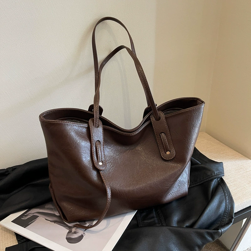 Огромная однофасонная сумка через плечо, стильная демисезонная сумка tote, высококачественный дизайн, 2023