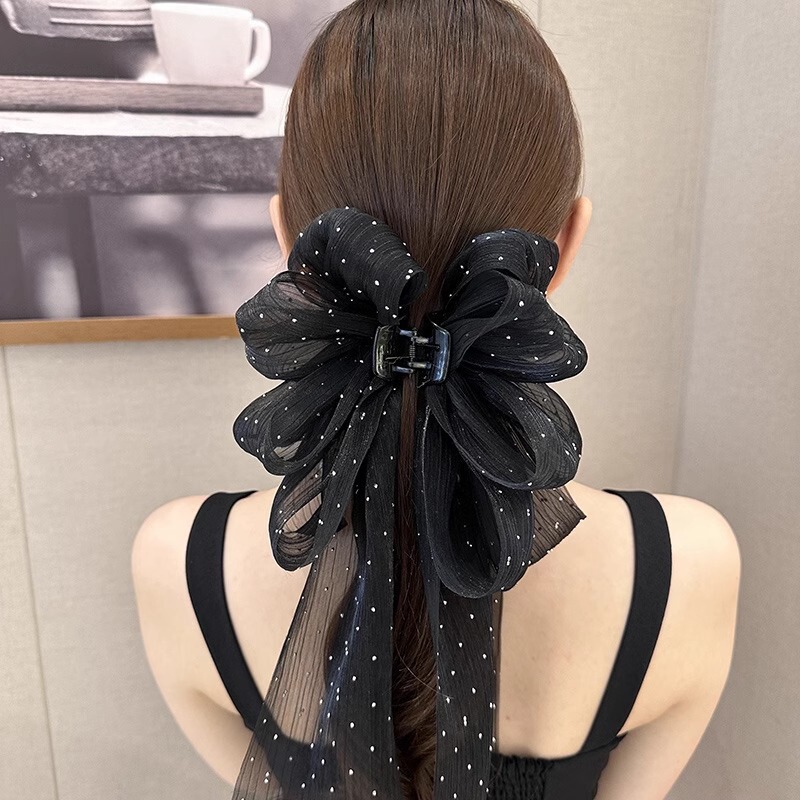夏の新しいハイエンドオーストリッチぬいぐるみヘアクリップ女性のための大型サメクリップ黒羽グリッパー頭飾りクリップ|undefined