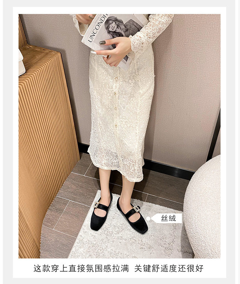 Giày Mary Jane nữ mũi vuông đế bệt, quai ngang đính đá và khóa vuông — Da sáng chế màu đen (đáy phẳng), Màu đen nhung (đáy phẳng) chi tiết 23