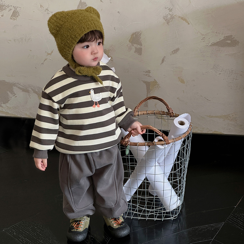 Nueva ropa para niños de Corea del Sur, dibujos animados de invierno, patito a rayas, cómodo y cálido, traje acolchado de bebé súper lindo