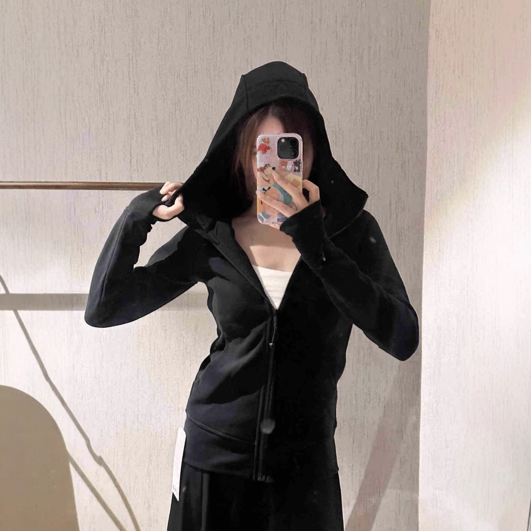 Black slim fit sweatshirt / 2 codes