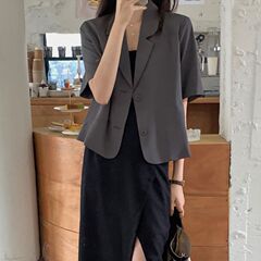 人気の女性用半袖スーツ、薄い日焼け止めジャケット、夏の新しい韓国スタイルのゆったりとしたショートカジュアルスーツ