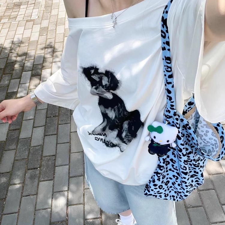 【92棉 8氨纶】斜肩短袖t恤女夏季小狗印花宽松休闲慵懒感露肩衣