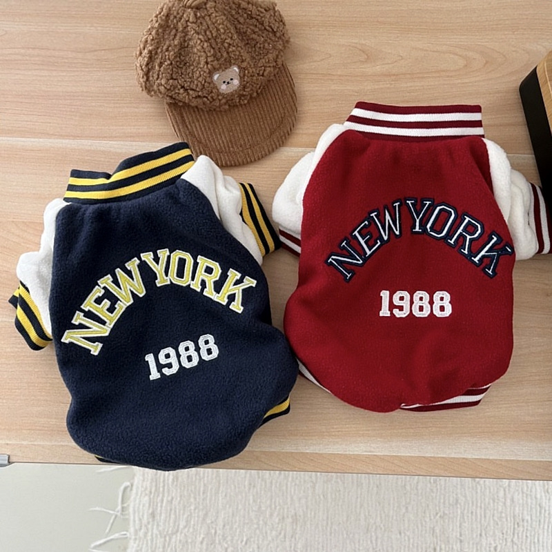 Otoño y invierno nuevo estilo alrededor de 1988 camisa de camiseta de camiseta de color contraste perros pequeños y medianos mascotas perros gatos ropa de peluche