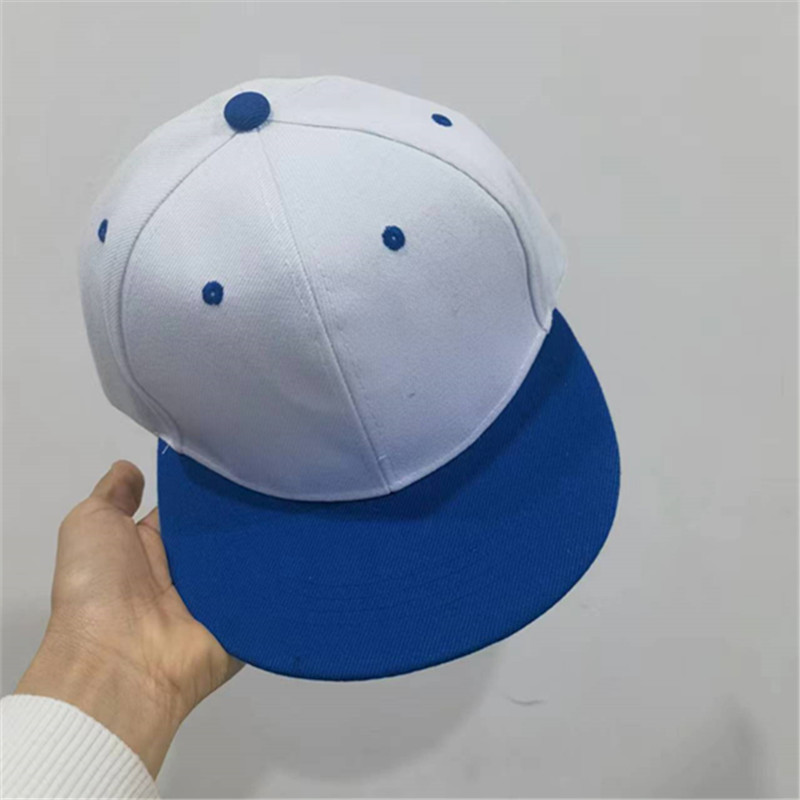 흰색 상단 파란색 가장자리