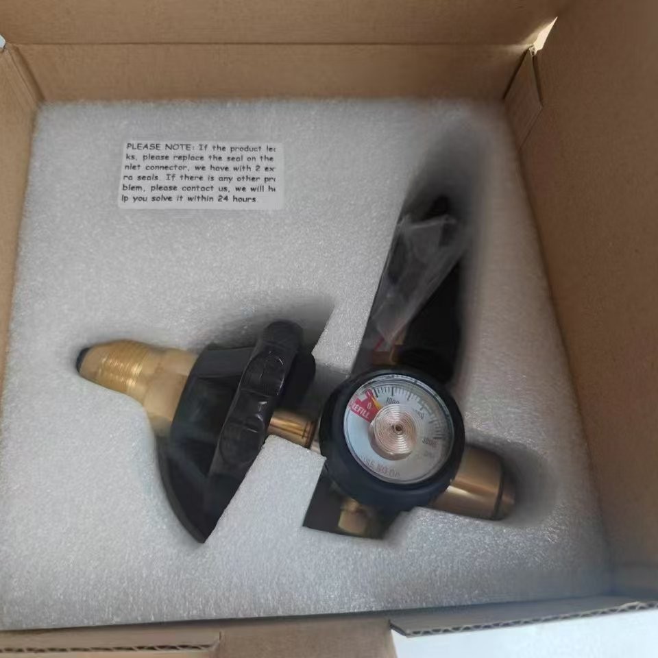 UP003-022 全铜氦气充气具减压阀 氢气减压器充气球工具