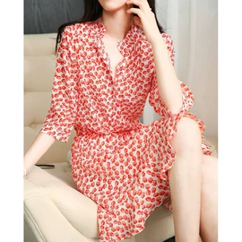 连衣裙;羽绒服;其他短外套