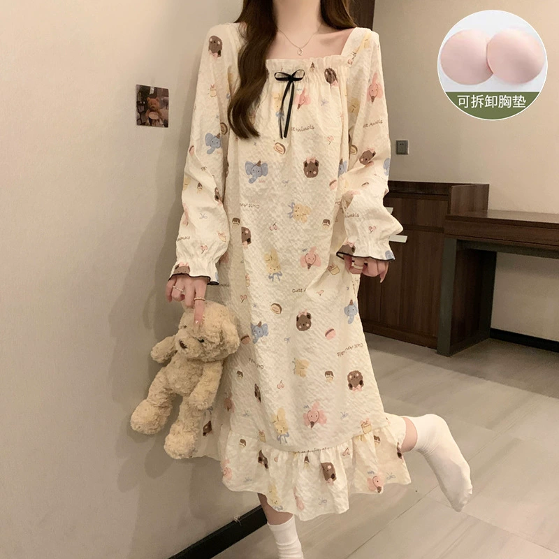 Сносная ночная рубашка с длинными рукавами на фабрике источника