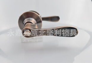 �S��ֱ����ͨ�����Q���U�����i ���b�l���g�҃��T�i�������Uϵ��