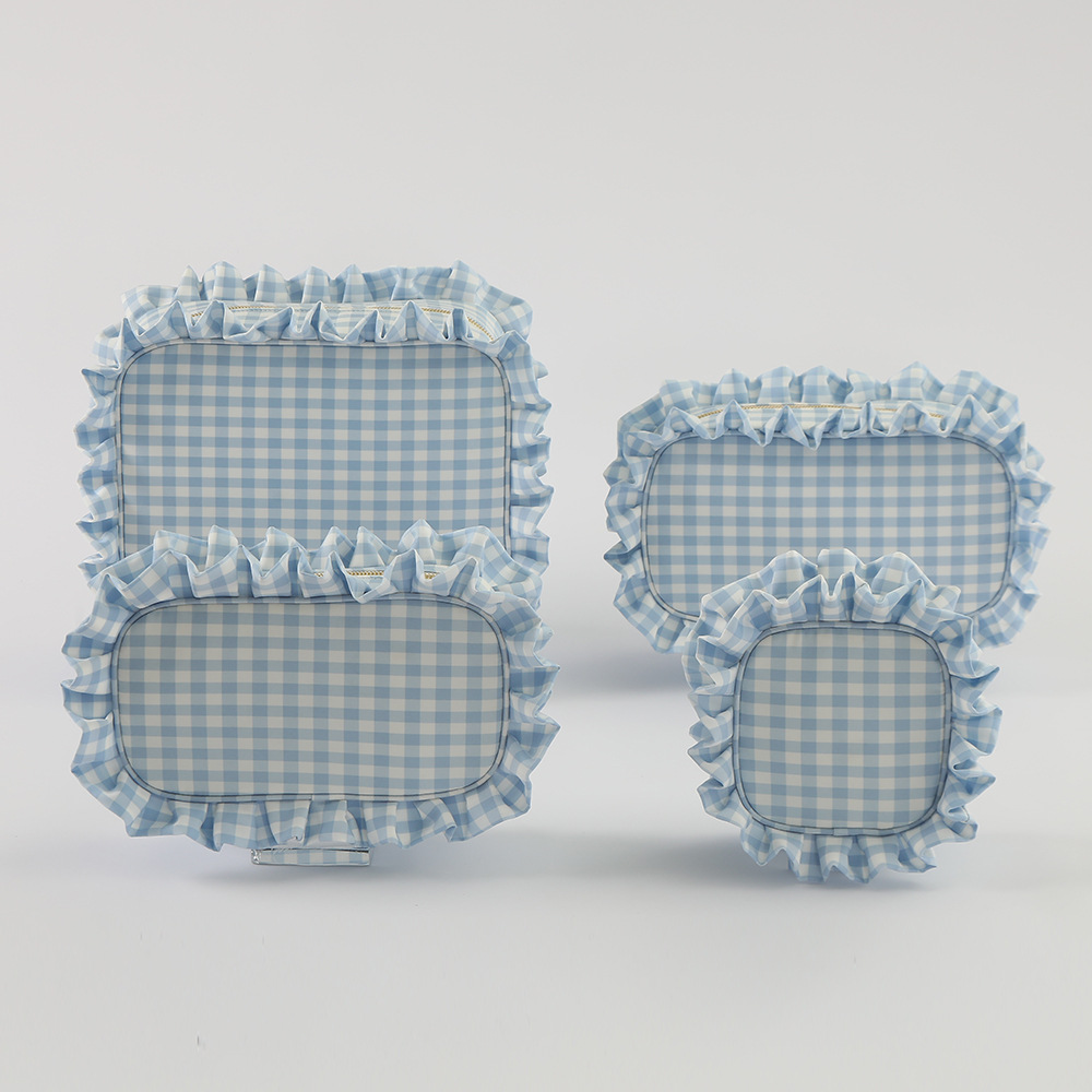 ruffel pouch (1)