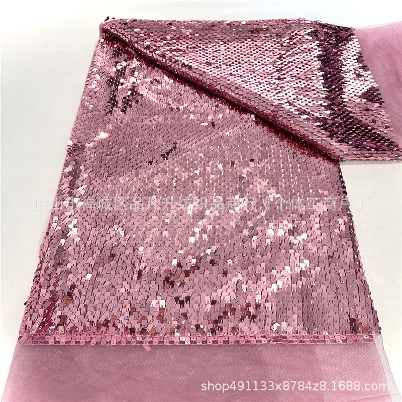 Fabricante nuevo 20 color pequeño rollo largo sequinilla tela de malla ropa de moda decoración de ropa de boda tela