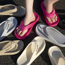 2025新款人字拖夏季女情侣居家用外穿防滑软底沙滩夹脚凉拖鞋男