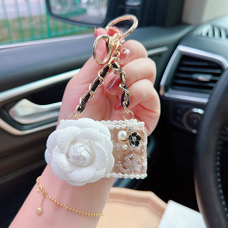 Glam Sweet Flower Alloy Cloth Women's Bag Pendant Keychain display picture 1