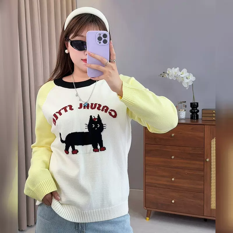 双天2025秋季新款大码女装针织衫胖妹妹卡通猫咪撞色毛衣F561