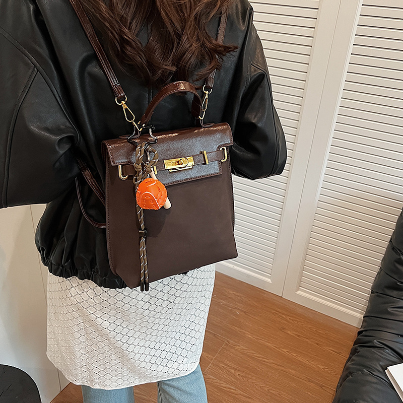 Mochila de nicho retro para mujer 2024 otoño nuevo bolso de estudiante de moda de moda versión coreana bolso de hombro de alta gama