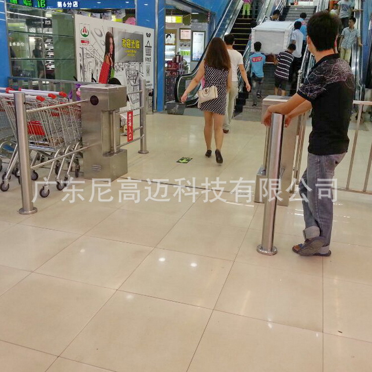 供应电动单向门门禁,红外感应延时关门道匝,不锈钢立式护栏摆闸