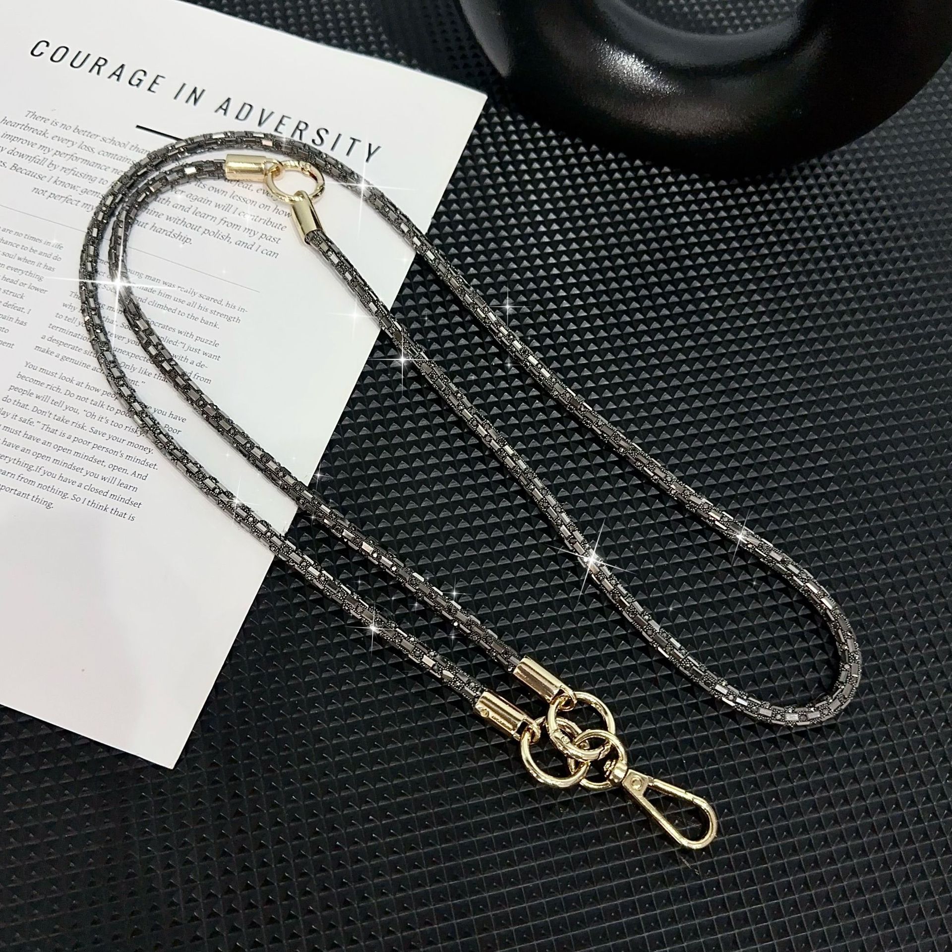 0.7 Cadena de mensajero tres en uno de tira larga de cristal, cordón creativo para teléfono móvil multiusos, joyería de pulsera de diamantes flash de alta calidad, nuevo