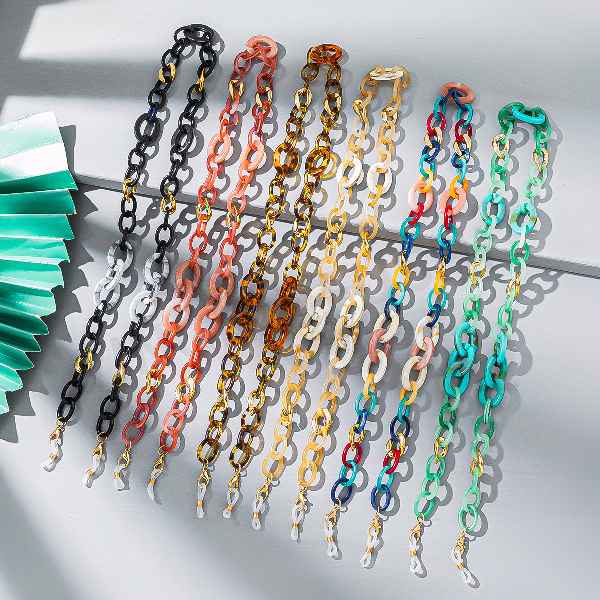 European and American style Instagram-inspired acrylic colorful eyeglass chain, women's fashionable anti-lost glasses hanging chain lanyard, manufacturer wholesale