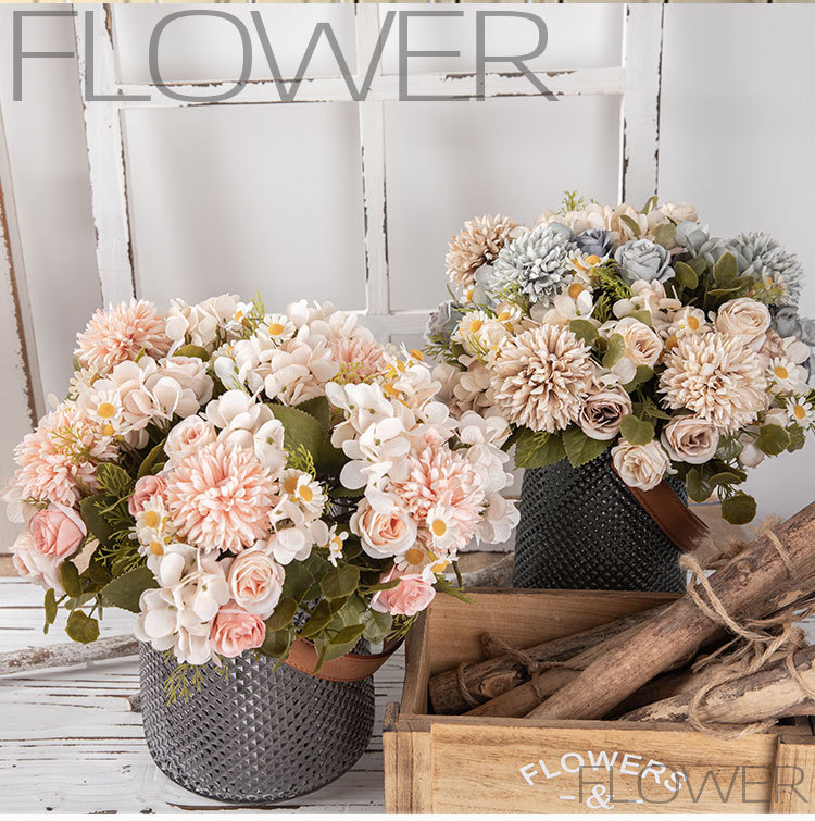 Chamomile Bouquet Image 1