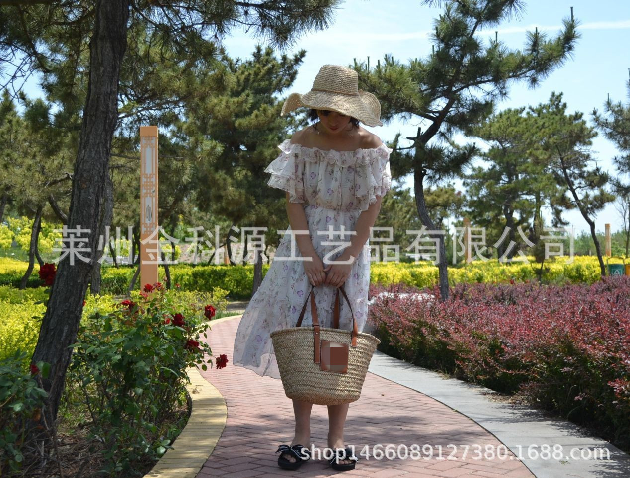 8926275710_664531907_副本