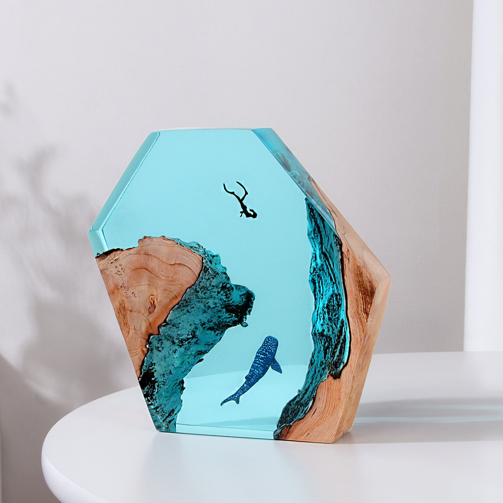 Ocean Karst Cave Whale Diver Desktop Decoration Creative Lamp Holders Solid Wood Resin Nightlight Birthday Gift Jewelry