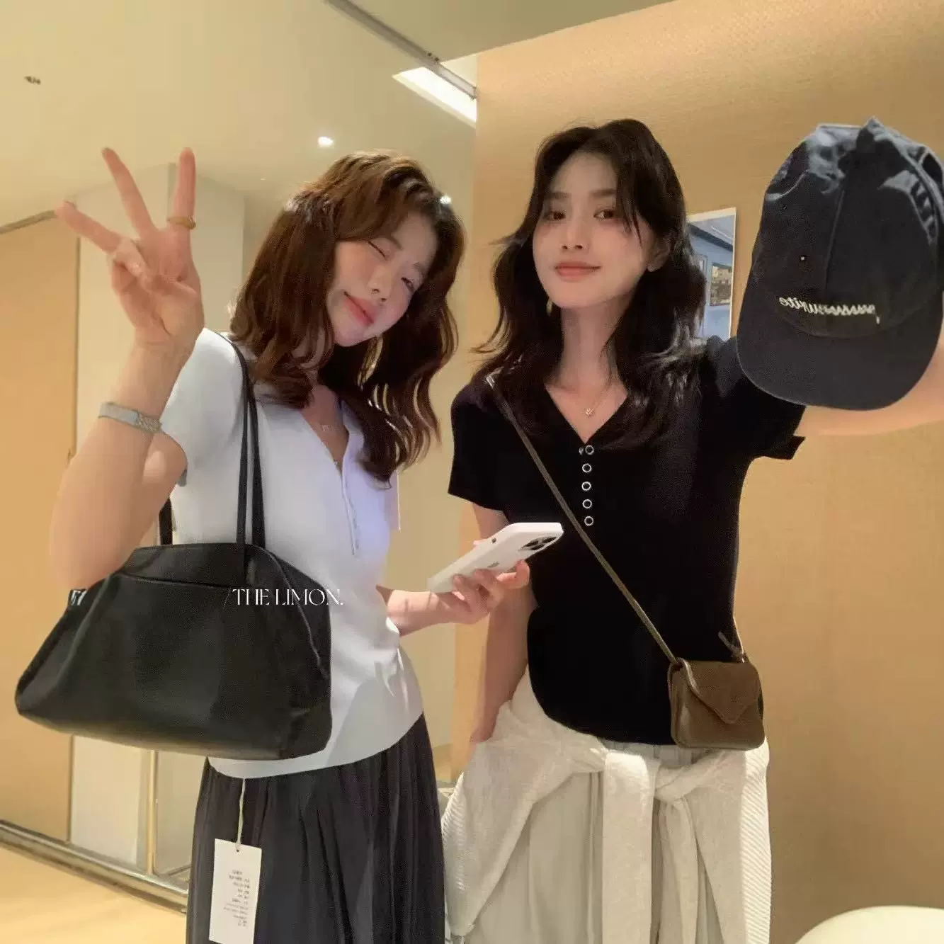 设计感纽扣V领短袖T恤女2026夏季针织衫新款半袖韩版正肩短款上衣