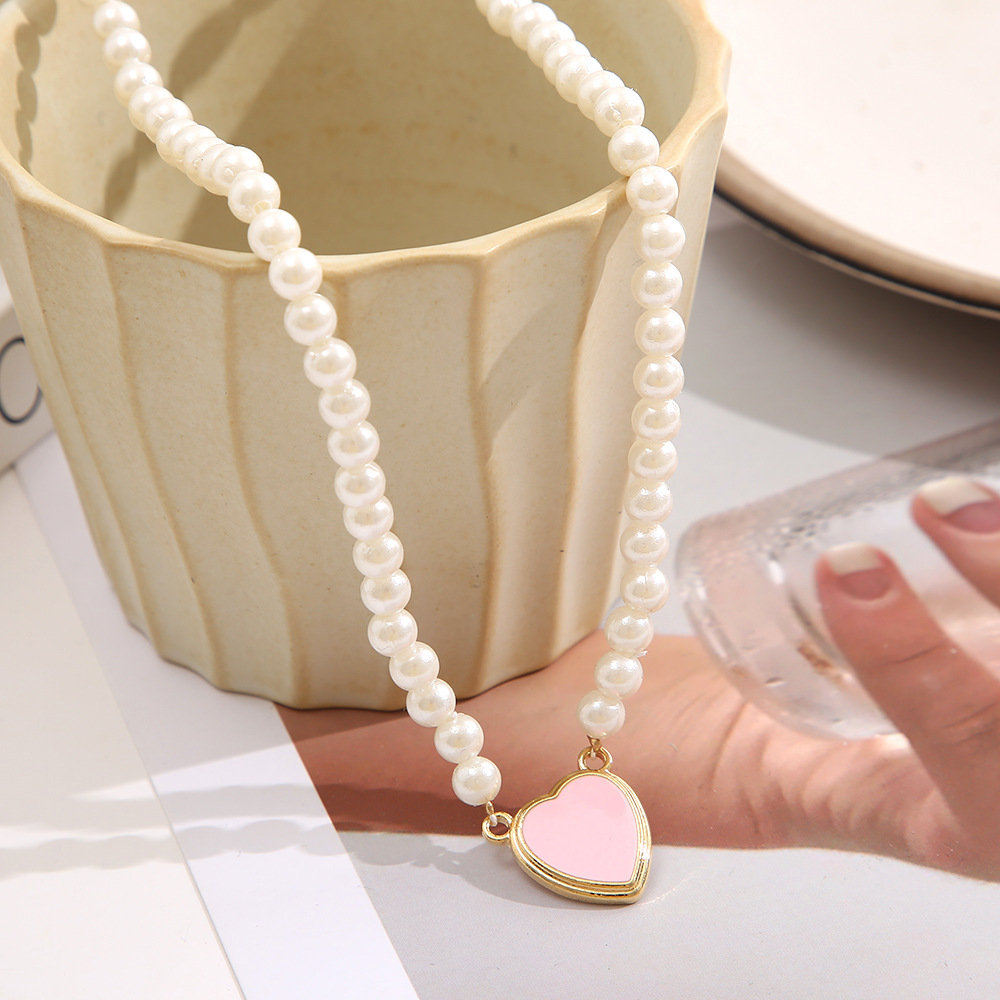 new simple clavicle chain women's high-end luxury Baroque Pearl love pendant necklace_voghion.com
