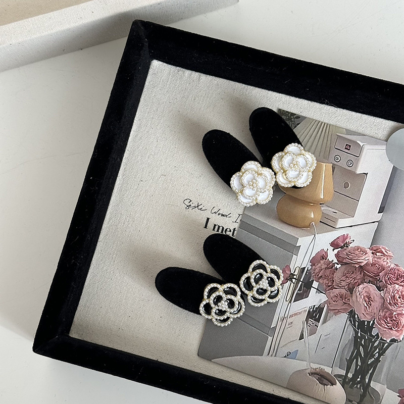 Exquisite feine Perle Kamelie ovale Entenschnabel-Clip hochwertige Blume Haarnadel Seite Pony Clip Haar-Accessoires neu_voghion.com