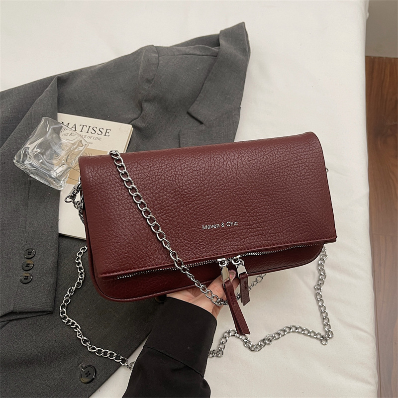 High-value fashion chain texture shoulder mochila 2026 primavera nueva bolsa casualizada coreana temperamento femenino