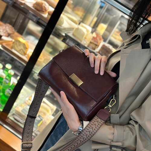 First layer cowhide retro bag 2024 new armpit bag women's fashion crossbody bag high-quality genuine leather shoulder bag