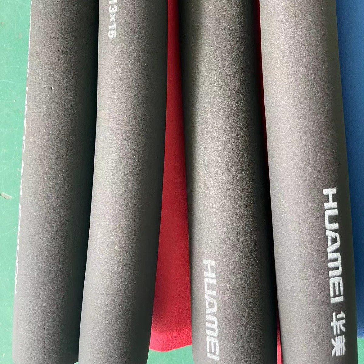 华美B1级阻燃橡塑保温管套空调太阳能保温管橡塑棉发泡板铝箔隔热